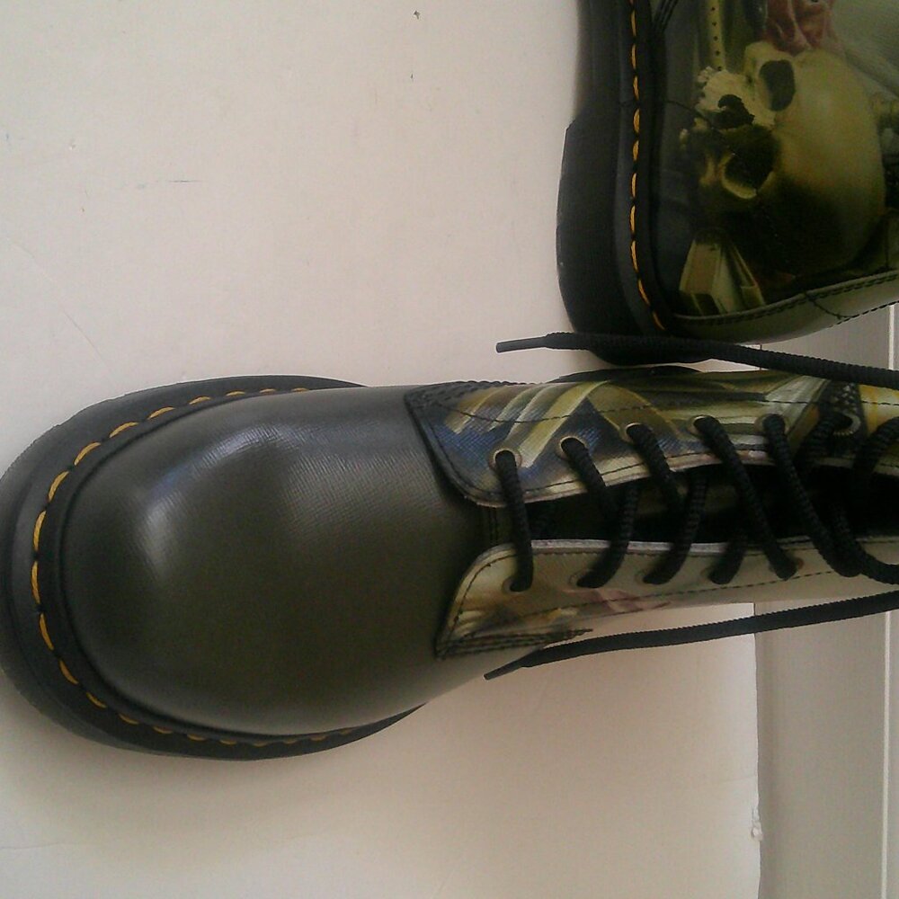 DR MARTENS  THE NATIONAL GALLERY Goth LACE UP BOOTS M10  W11 - Picture 2 of 8